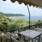Bay In Kalamaki Beach, A View Over The Whole Bay Pensión